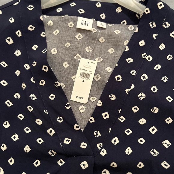 Brand new GAP blouse Size S - Picture 5 of 5